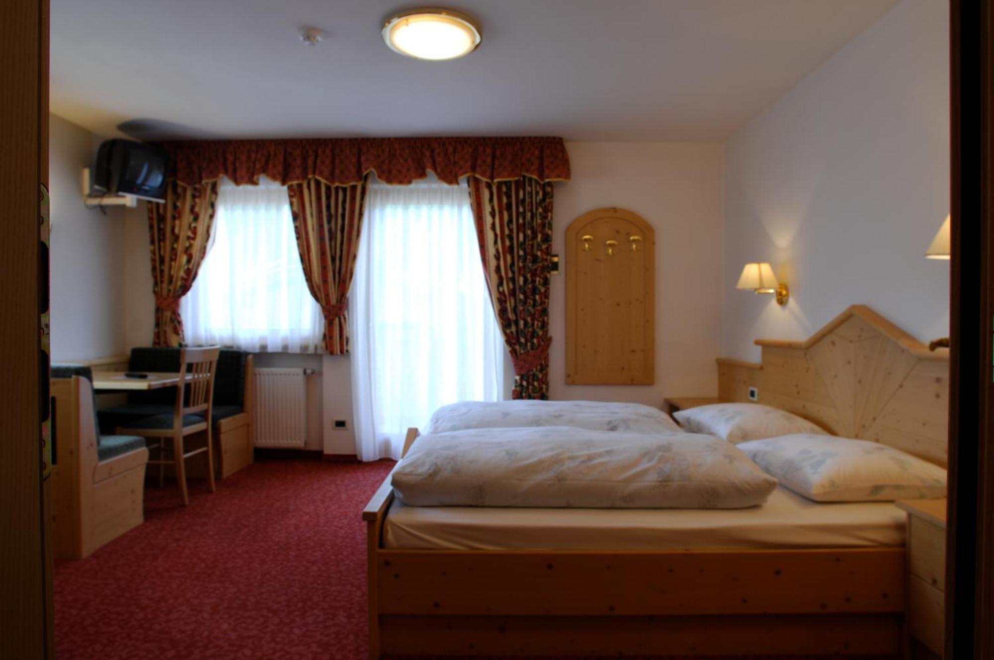 Hotel Falzares San Cassiano  Exteriér fotografie