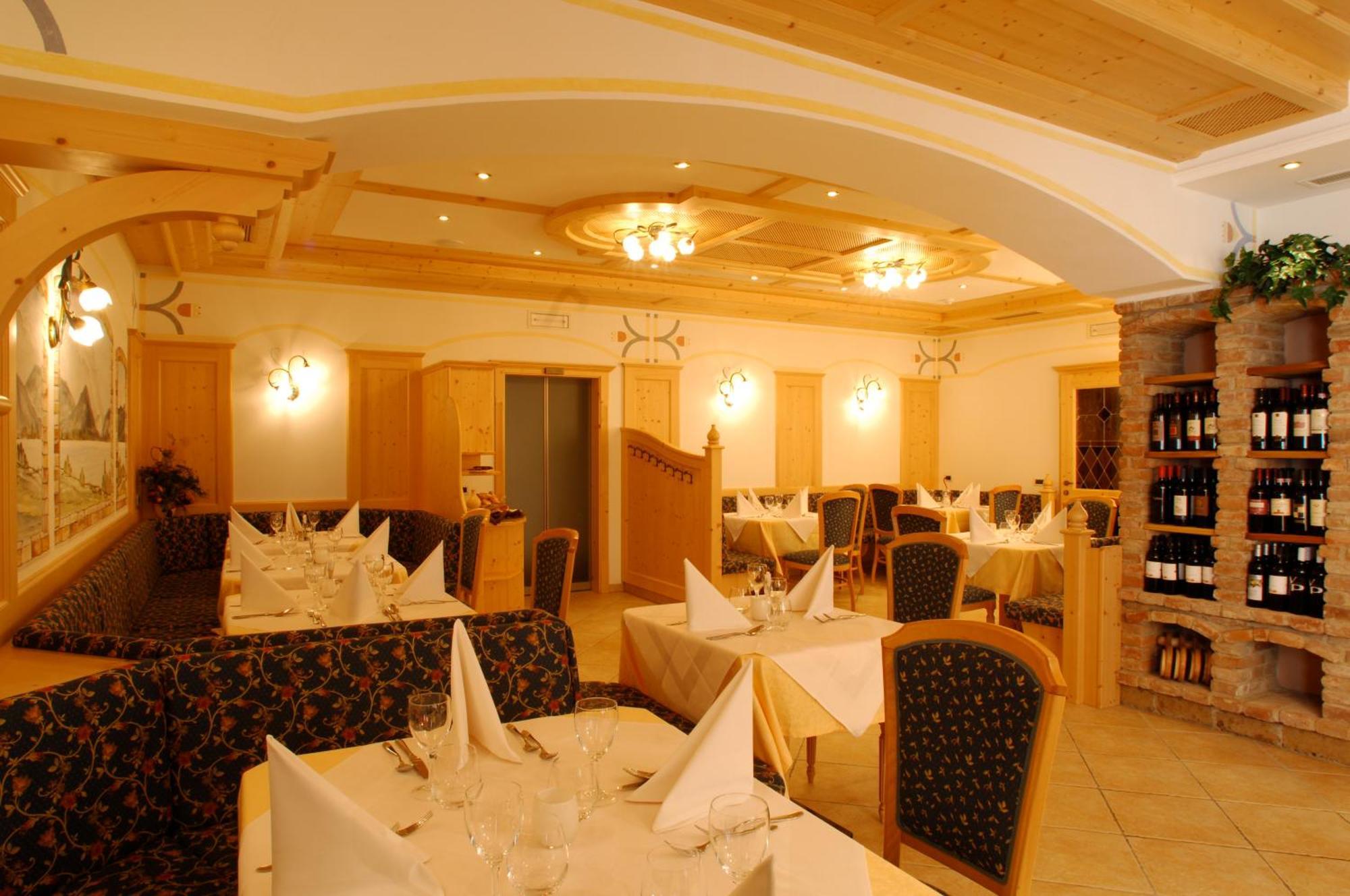 Hotel Falzares San Cassiano  Exteriér fotografie