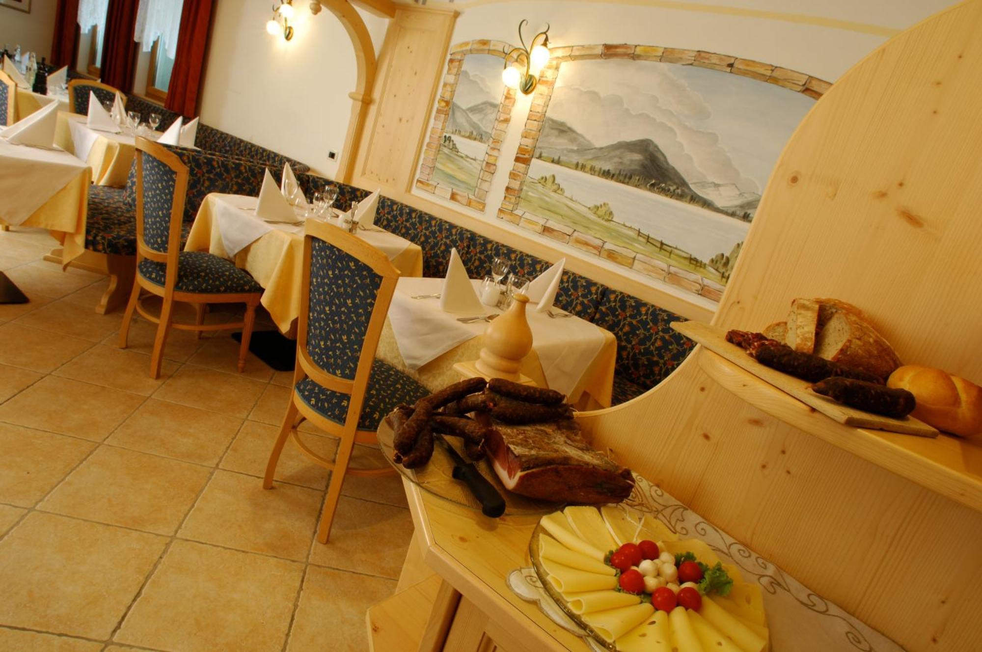 Hotel Falzares San Cassiano  Exteriér fotografie