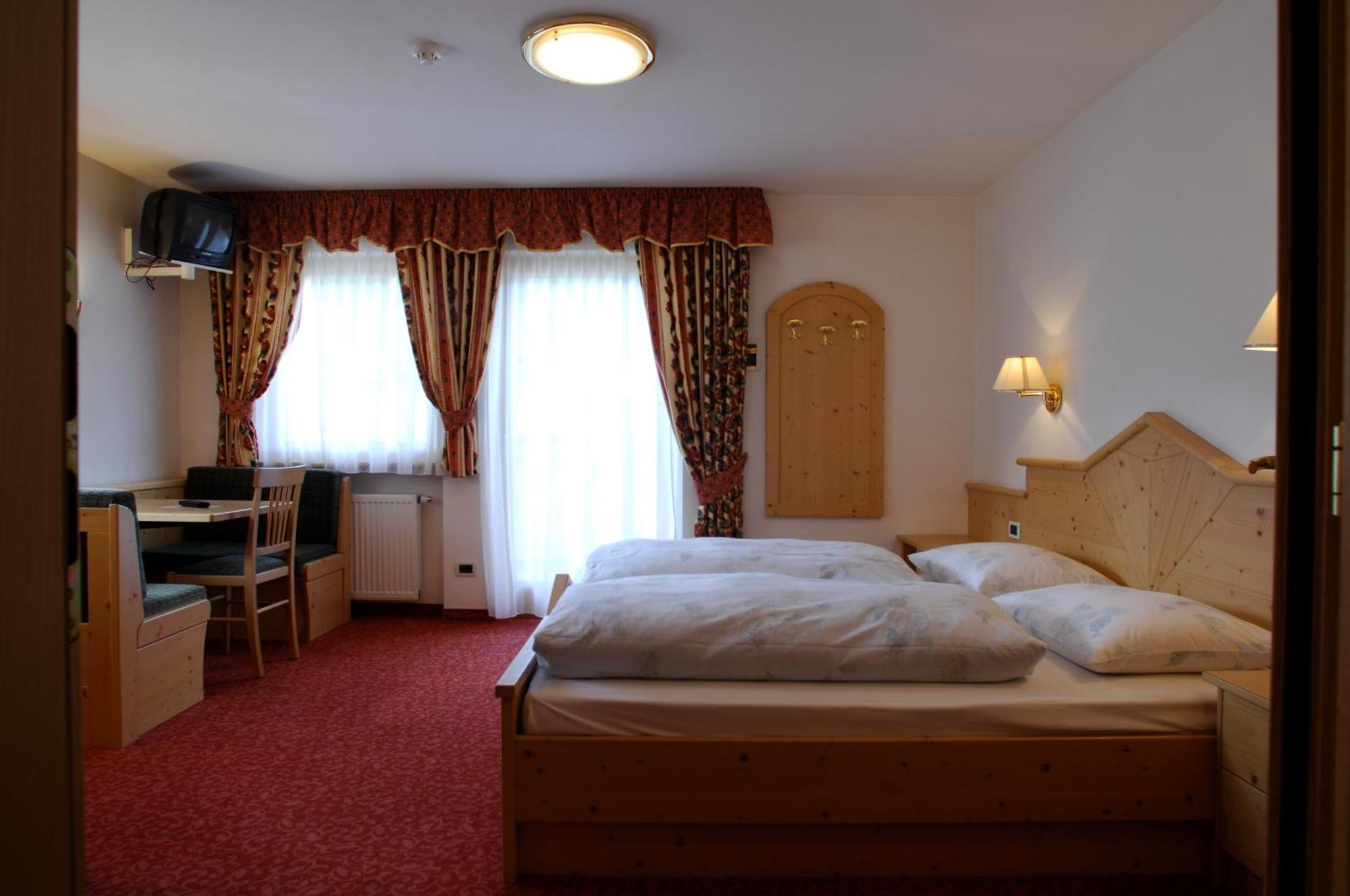 Hotel Falzares San Cassiano  Exteriér fotografie