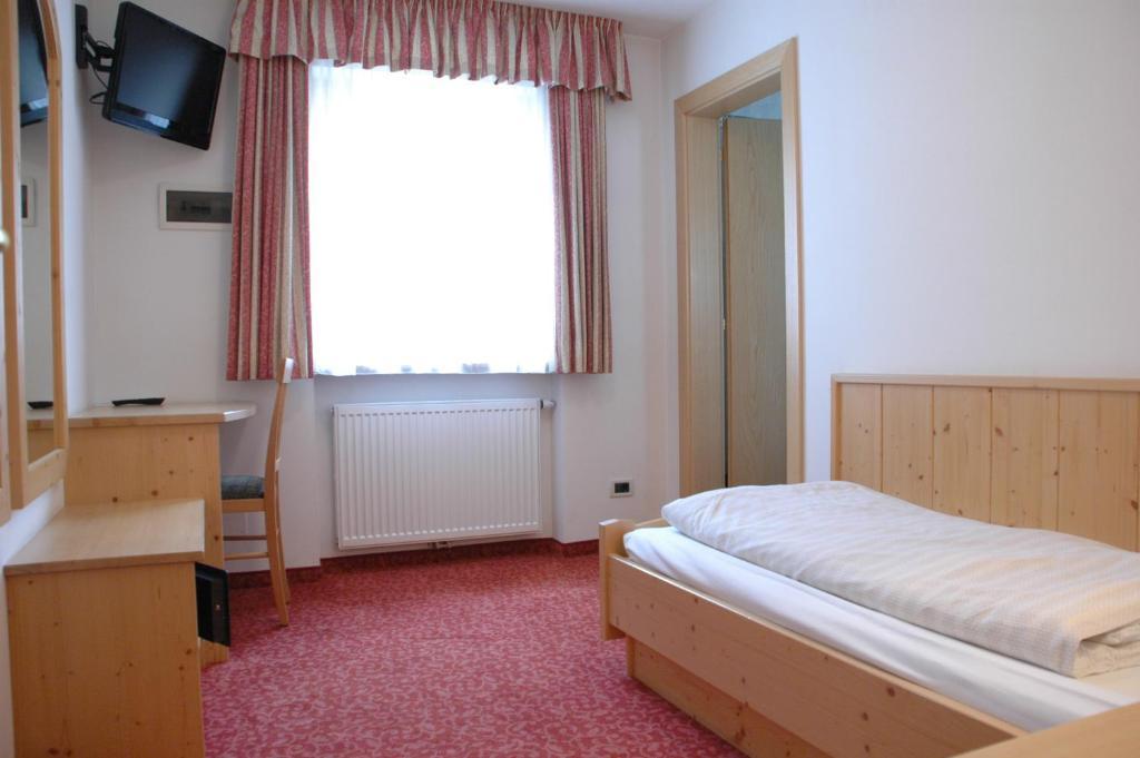 Hotel Falzares San Cassiano  Pokoj fotografie